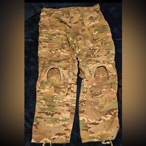 USGI Army combat pants w/knee pad inserts large short